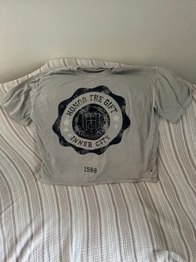 EUC Honor The Gift Shirt​